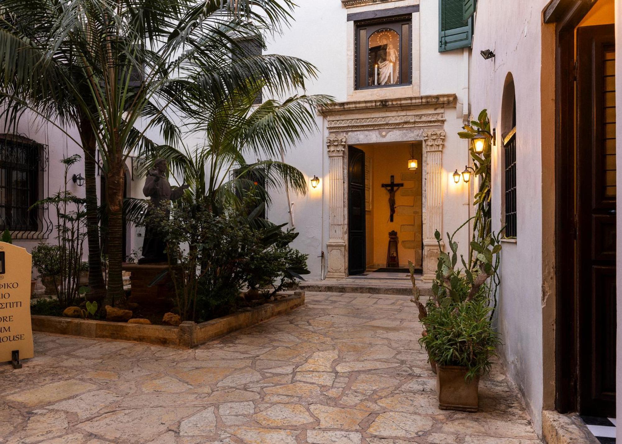 חאניה Sundial Lodge מראה חיצוני תמונה